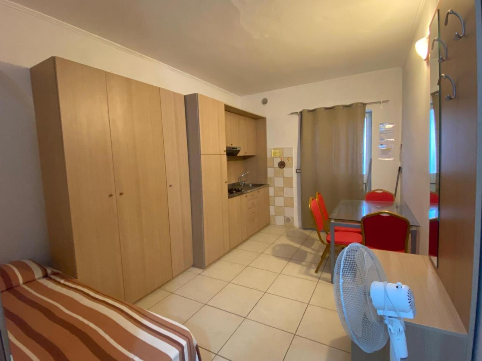 Residence Parco Del Sole ローディ・ガルガーニコ エクステリア 写真
