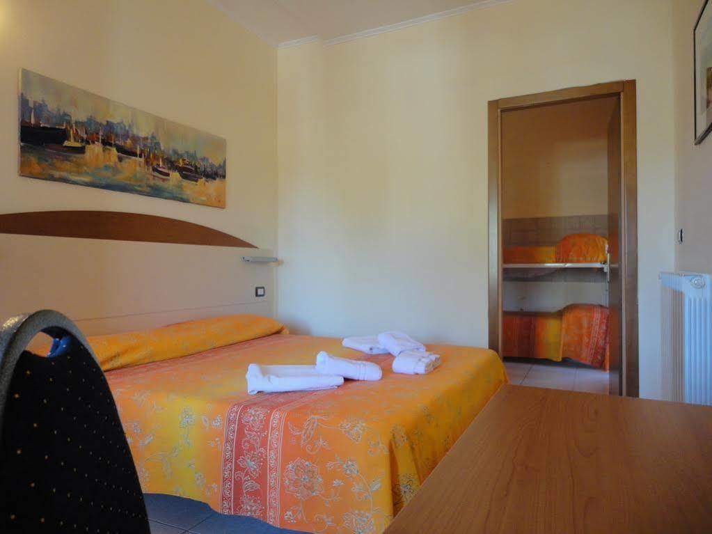 Residence Parco Del Sole ローディ・ガルガーニコ エクステリア 写真